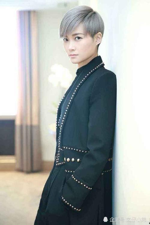 以度明星,揭秘以度明星的闪耀时刻