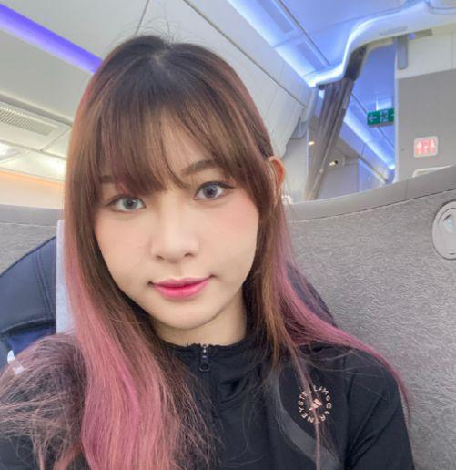 痘幼网红,青春痘的逆袭，网络红人的崛起之路